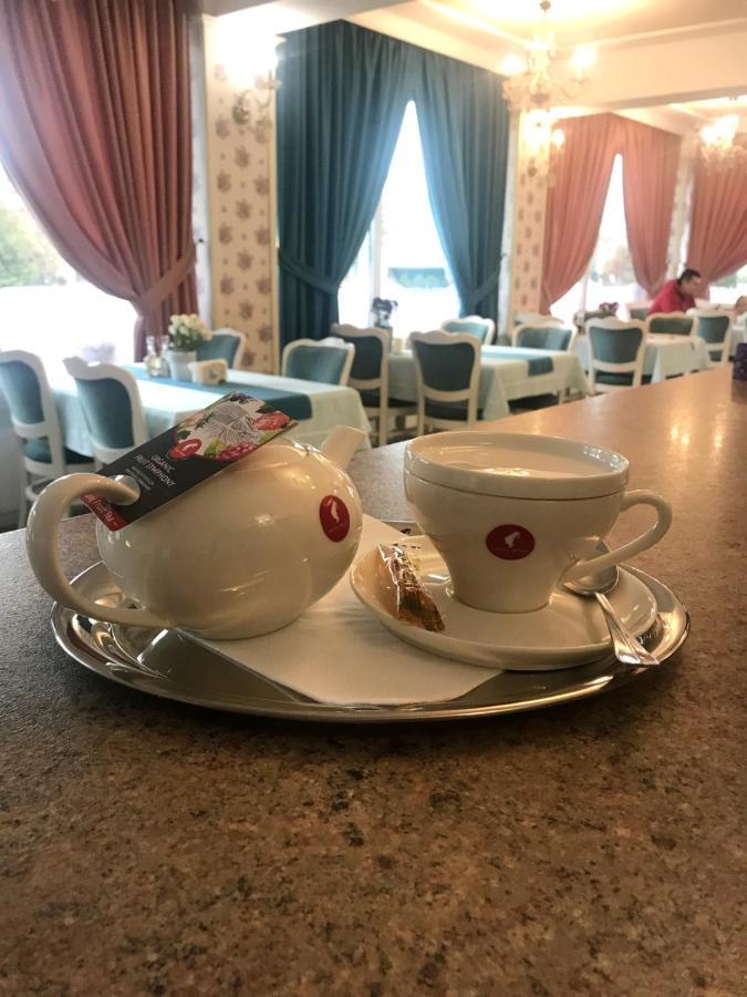 Harmonie Radauti Hostel Kültér fotó