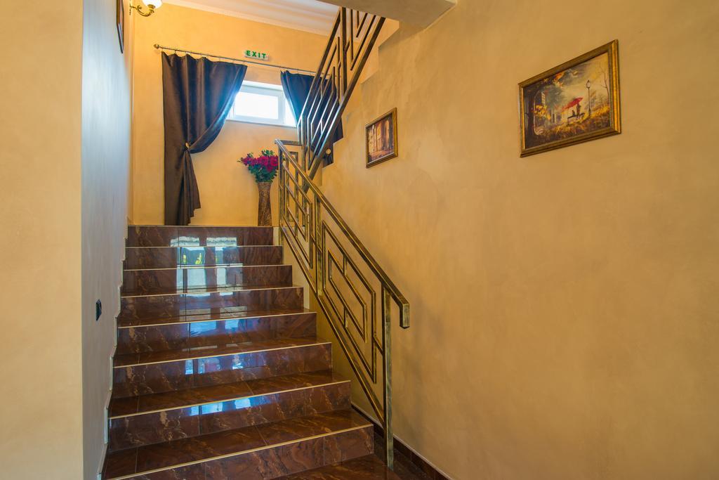 Harmonie Radauti Hostel Kültér fotó