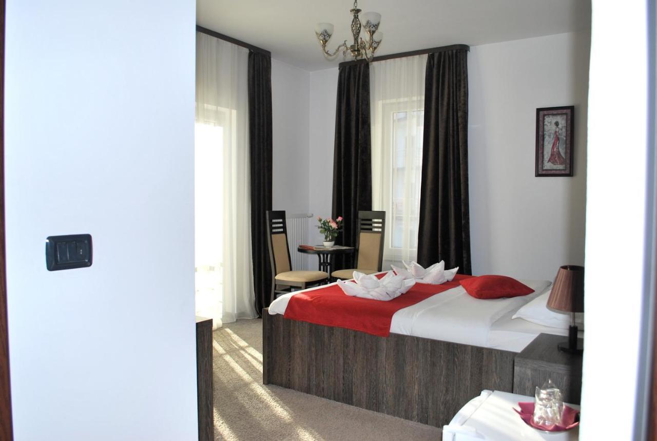 Harmonie Radauti Hostel Kültér fotó